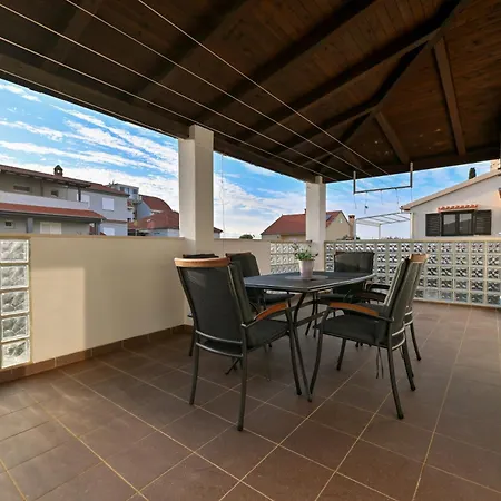 Appartamento Sunset Puntamika Zara