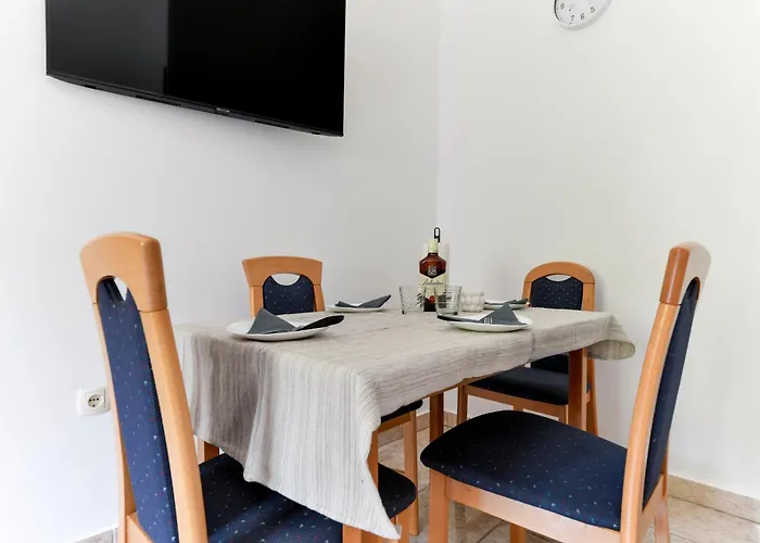 Sunset Puntamika 公寓 扎达尔