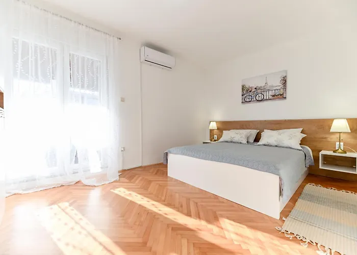 Sunset Puntamika 公寓 扎达尔