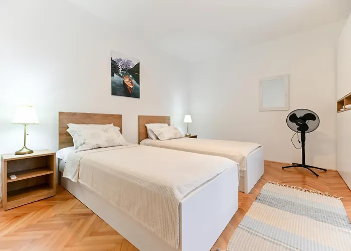 Sunset Puntamika 扎达尔