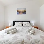 Апартаменти Sunset Puntamika Задар